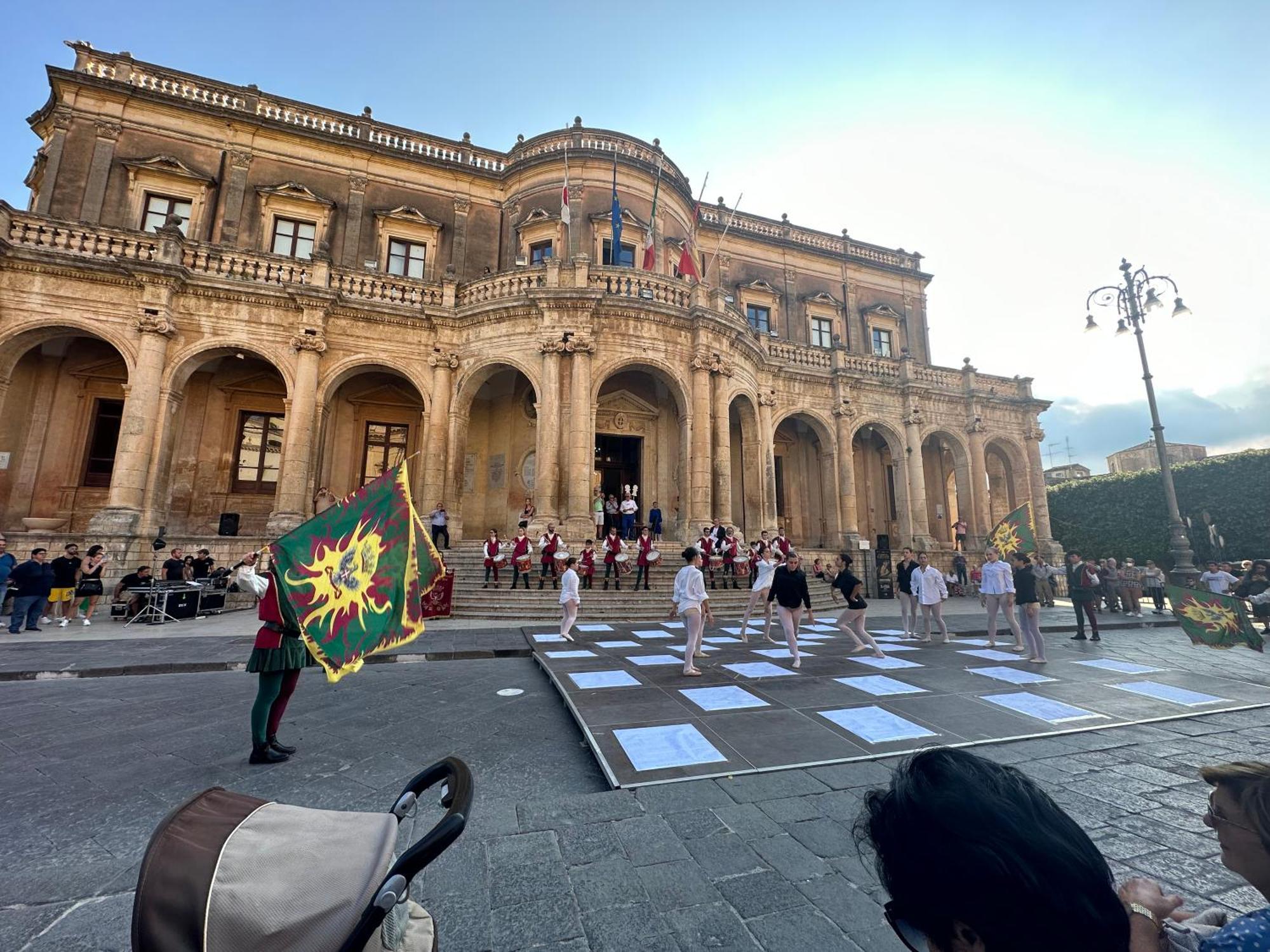 Villa Tannur Del Carmine Noto Exterior foto